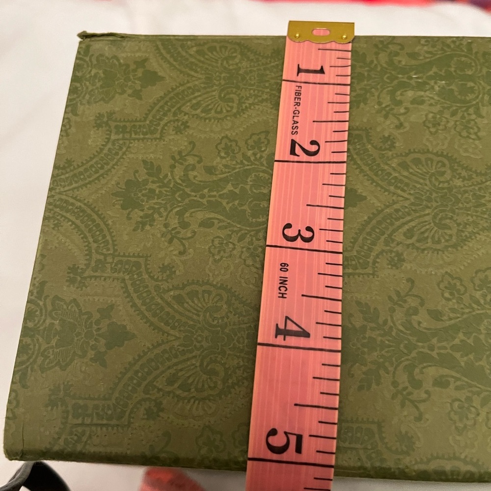 Green Patterned Box - Picture 4 of 6